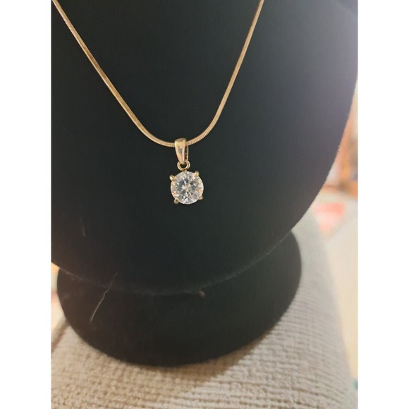 Avon Single CV Pendant Silvertone Chain Delicate Necklace - Picture 1 of 3